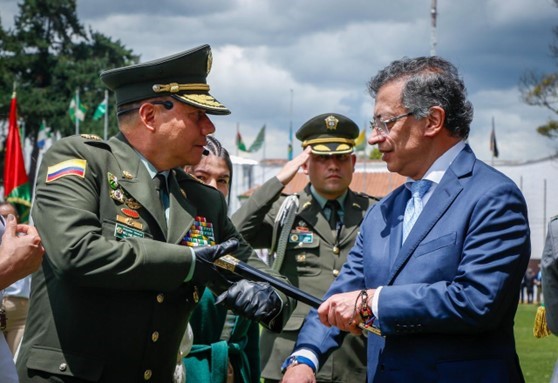 Señor Presidente de la Republica de Colombia junto con el nuevo Director General