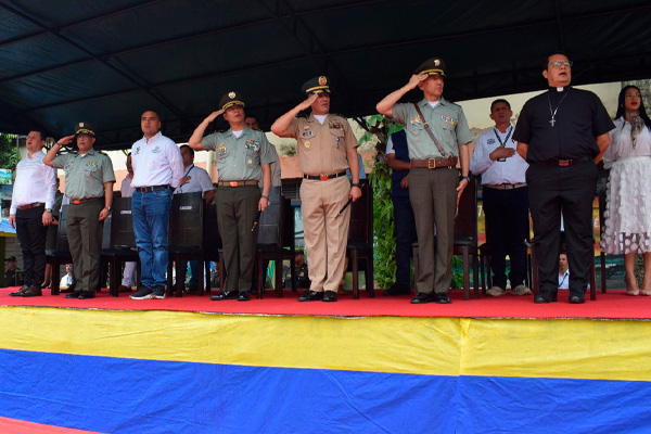 Trasmisión de mando