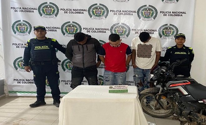 los capturados fueron dejados a disposición de la Fiscalía URI en turno, por el delito de hurto