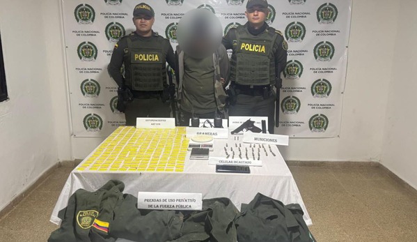 La acción de la Policía Nacional en Antioquia permitió incautar armas, uniformes, equipos de comunicación y droga, debilitando el componente armado de esta estructura criminal en el Nordeste antioqueño