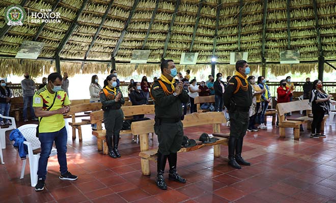 Los Carabineros acompañaron, a la comunidad de la vereda Chorrillos de Suba