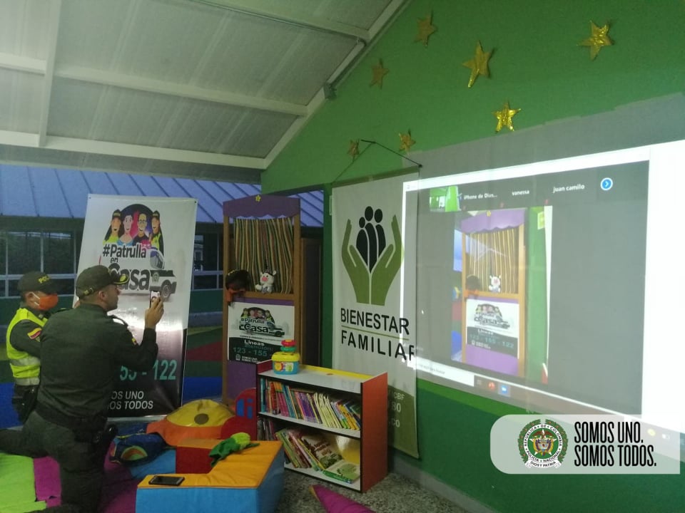Con el apoyo del ICBF llevamos títeres online a niños del Tolima