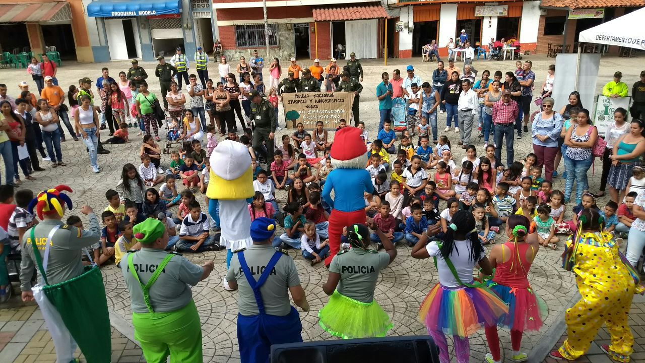 actividades-comunidad-trujillo-policia-valle