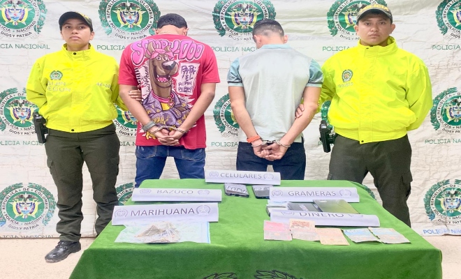 Mediante diligencia de registro y allanamiento son capturados con varias sustancias de estupefacientes.