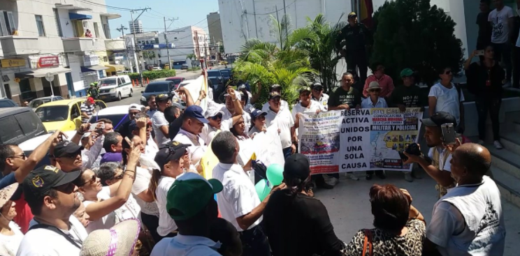 Apoyo de la ciudadanía a la Policía de Barranquilla