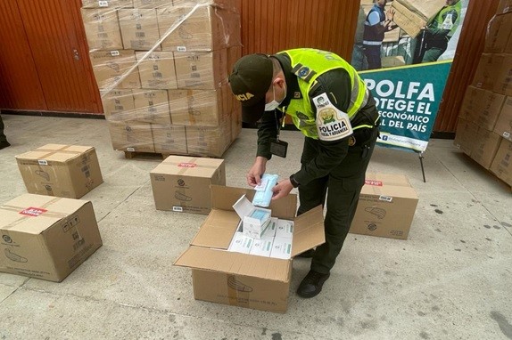 Aprehendido-gigantesco-cargamento-de-tapabocas