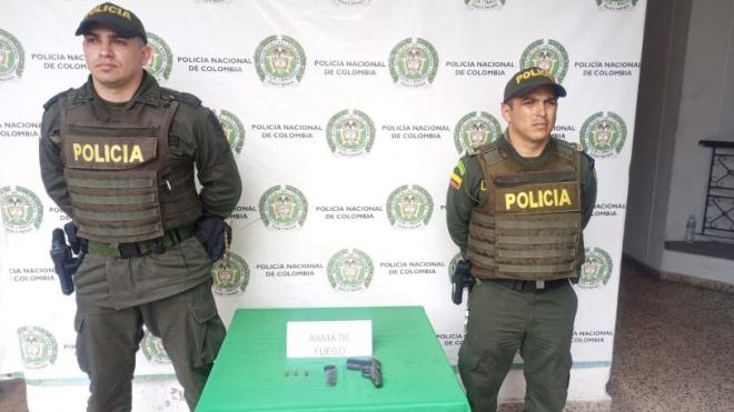 se logra el hallazgo de un arma de fuego