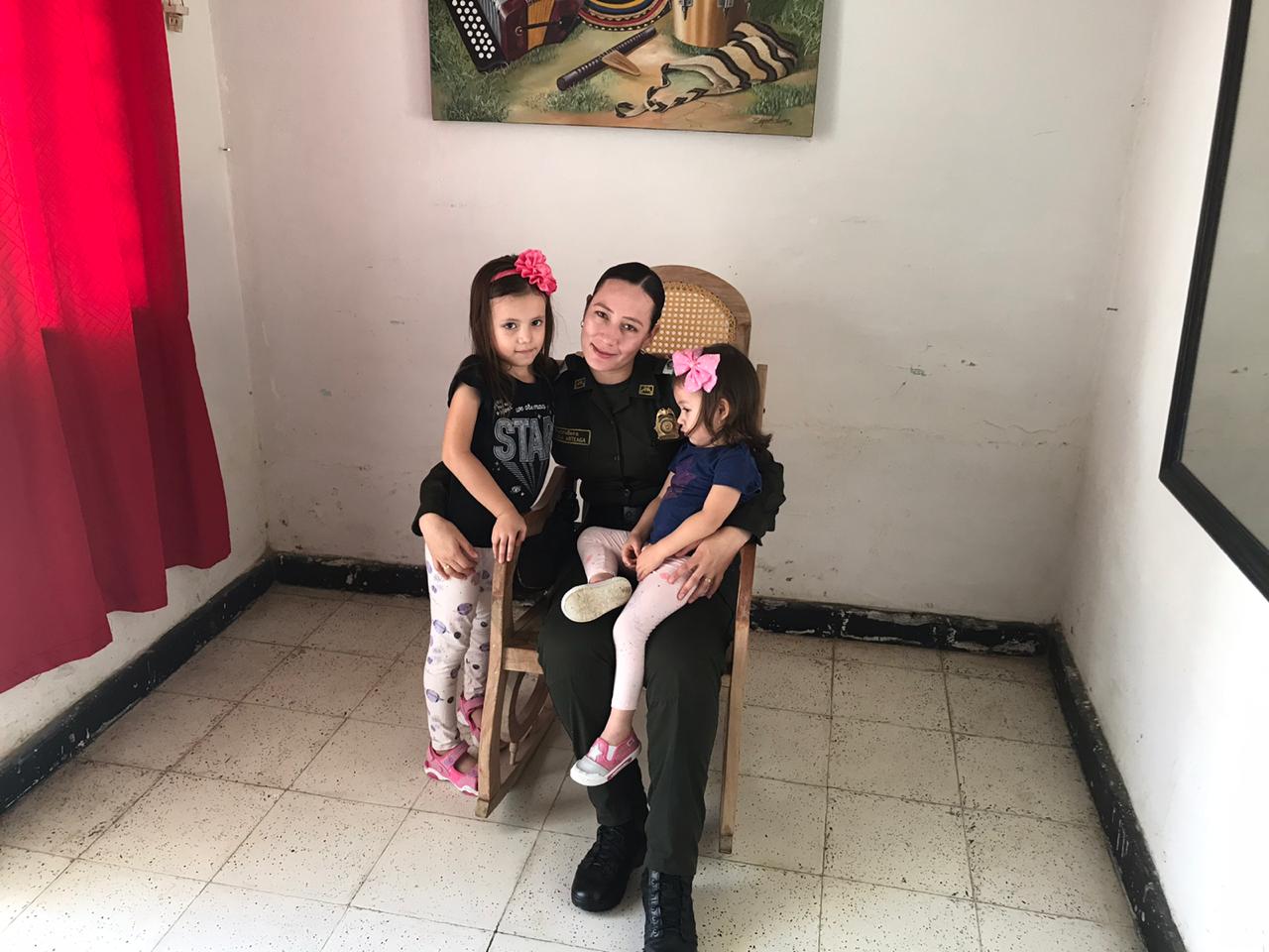 Policía y Madre, combinación con sacrificio