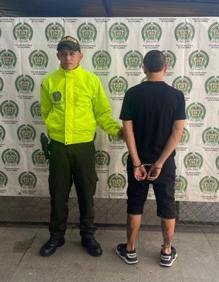 Autoridades de Policía materializan aprehensión por orden judicial por el delito de extorsión agravada 