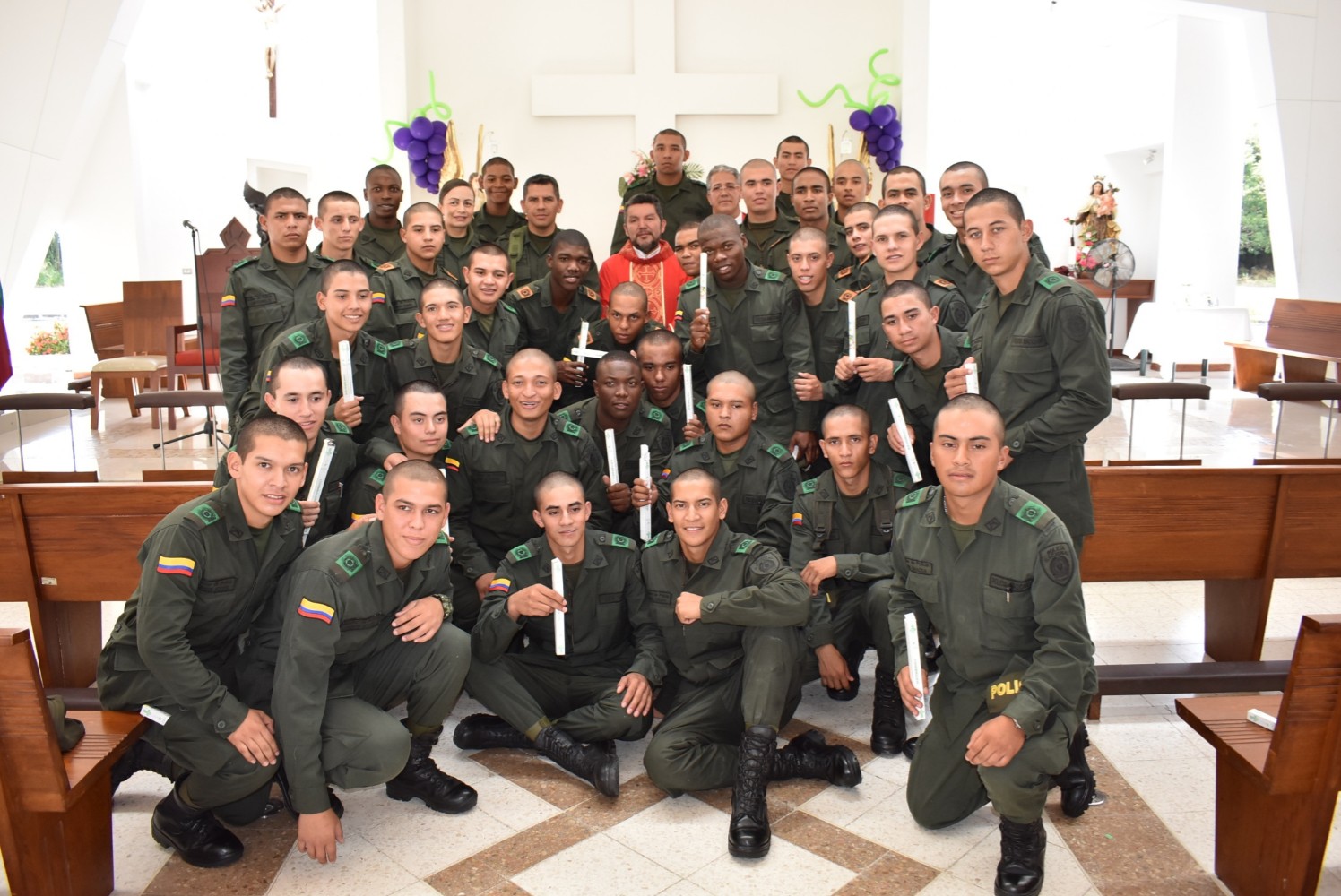 auxiliares-de-policia-confirmacion-primera-comunion