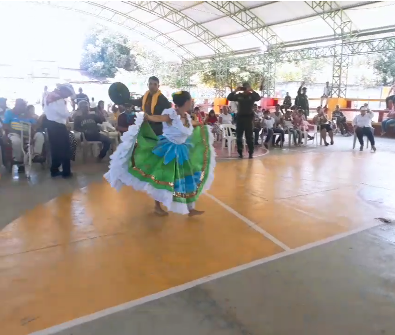 Baile-san-juanero-reinado-inclusión-baraya-Policia-Carabineros