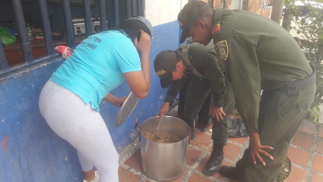 Valle-del-cauca-en-buenaventura-realizamos-olla-comunitaria1