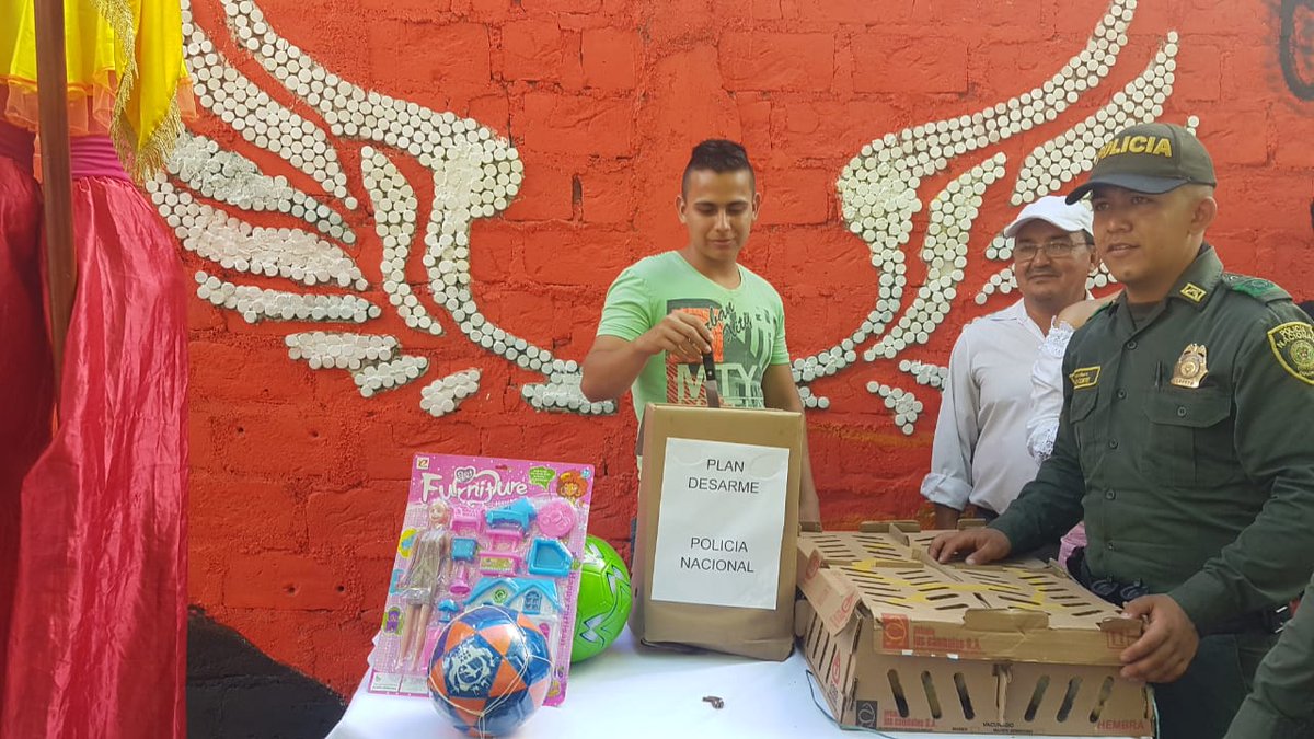 mural_ángeles_de_vida_pactos_de_paz_Policía_Huila_Campoalegre