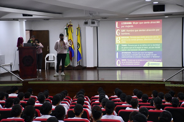 Capacitación sobre violencia de género ESCER