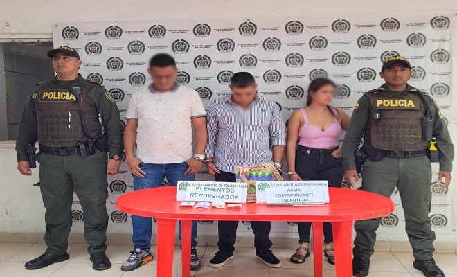 Los delincuentes habrían abordado a la víctima haciéndose pasar por agentes de la SIJIN para hurtarle dinero y joyas. 