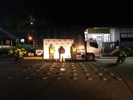 Un hombre fue capturado y 24 kilos de marihuana fueron incautados