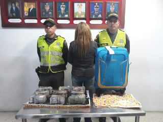 capturada-mujer-aeropuerto-palmira-247-millones