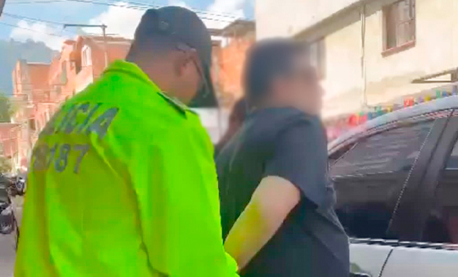 Capturado alias “Mateo o Mateito”,siendo esposado.