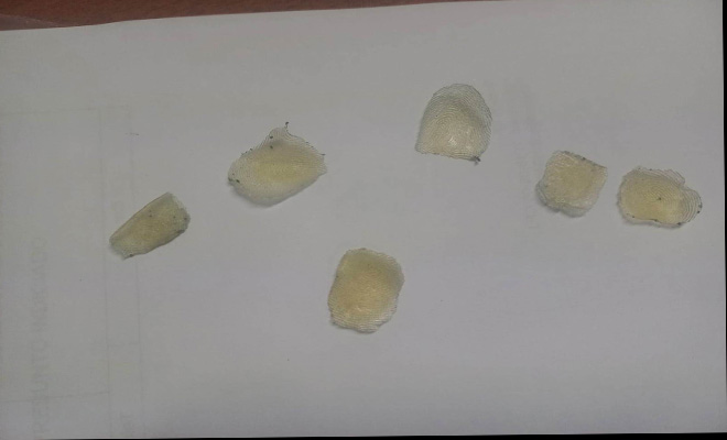 Huellas en material tipo látex