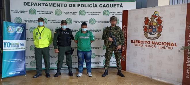 Mujer capturada por el delito de extorsión