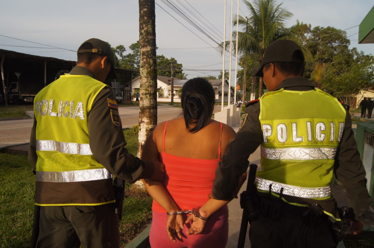 Arremetió-con-violenta-actitud 