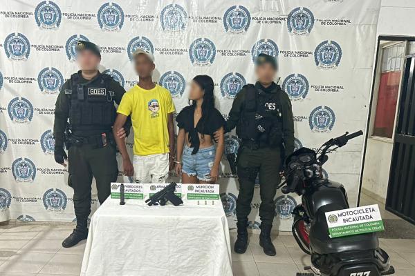 Estas personas portaban un arma de fuego tipo pistola traumática modificada