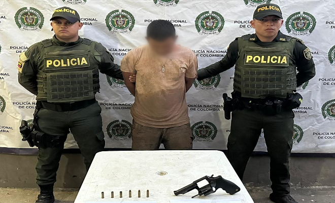 Capturan a un hombre de 28 años por porte ilegal de arma de fuego.