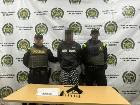 La Policía capturó un joven de 19 años, con un arma de fuego en su poder