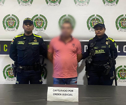 Es capturado por los delitos de Obstaculización ilegitima de sistemas informáticos y hurto por medios informativos agravados