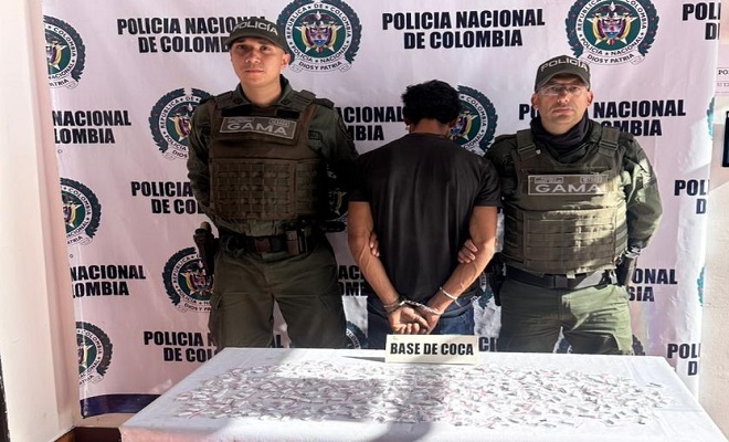 El individuo fue sorprendido en vía pública con el estupefaciente