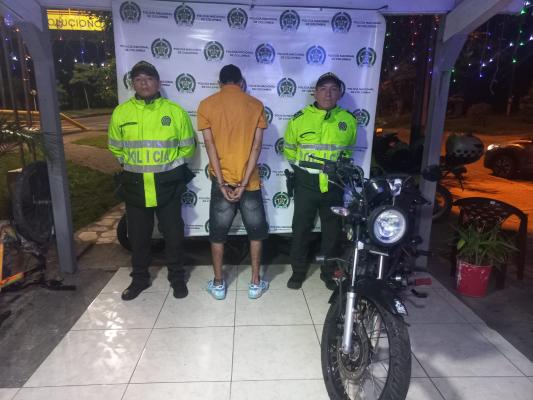 Por el hurto de una motocicleta fue capturado un hombre.