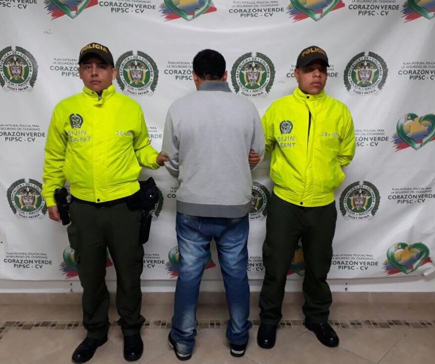 Capturado-un-sujeto-conocido-como-"Fabio"-sindicado-de-hurtos-en-el-retiro-1