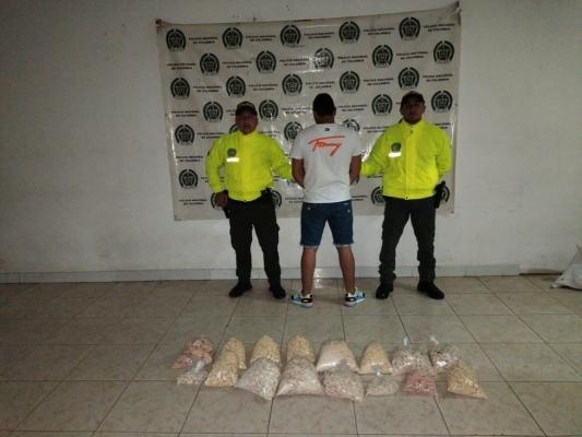 En zona urbana fue capturada una persona quien tenía en su vivienda más de 25 kilos de Base de Coca