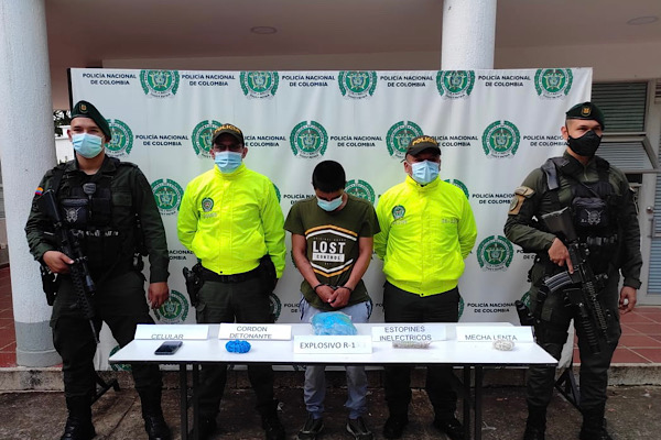 Capturan_sujeto_con_elementos_artefactos_explosivos_en_Santander_de_Quilichao