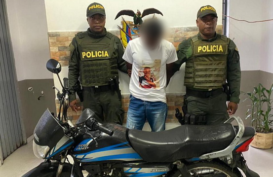 Capturado habría hurtado motocicleta 