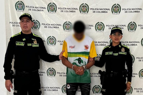Dos Policías y un capturado por amenazas y constreñimiento ilegal