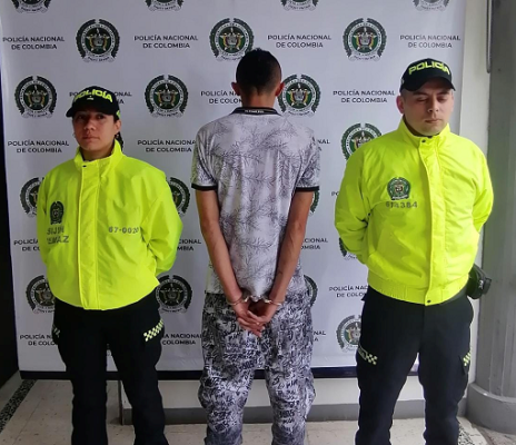 En el barrio bajo cervantes  detuvieron a un hombre que tenía orden de captura por homicidio