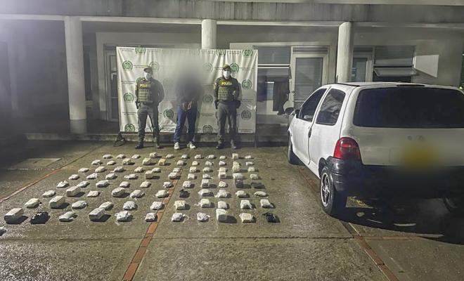 Llevaban_ocultos_varios_kilos_de_marihuana