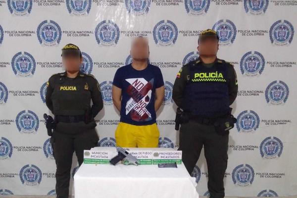 capturado con arma de fuego ilegal
