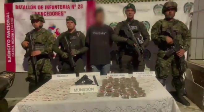 Entre los detenidos se encuentra un hombre de nacionalidad extranjera con circular roja de interpol por el delito de homicidio. 