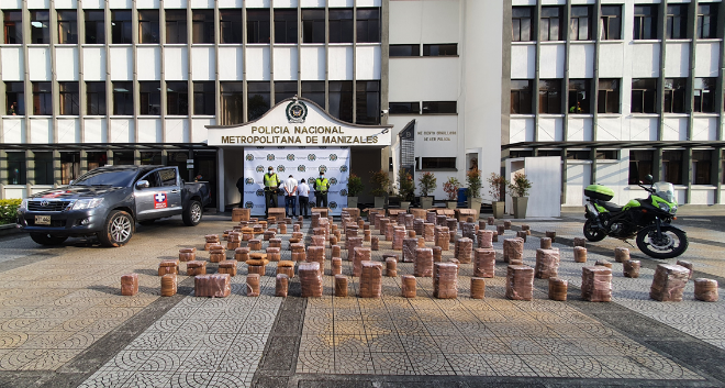 Capturamos una pareja con 800 kilogramos de marihuana tipo creepy