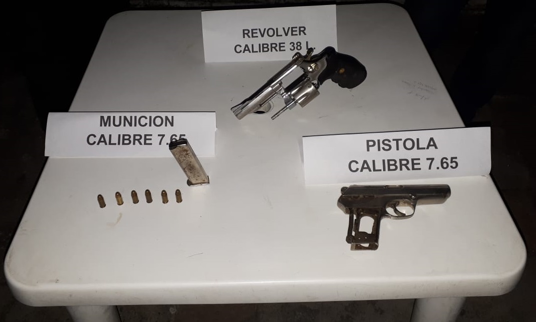 Capturamos-a-dos-hombres-portando-tres-armas-de-fuego-en-vía-pública-de-Ocaña