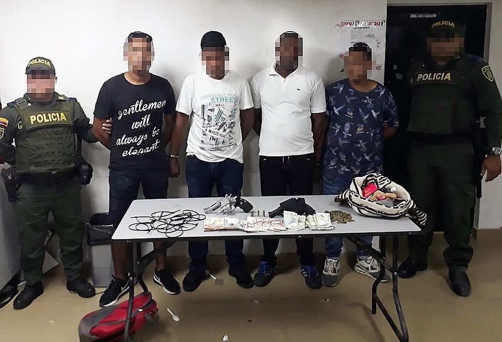 Fue incautada un arma fuego de fabricación industrial y munición para la misma.