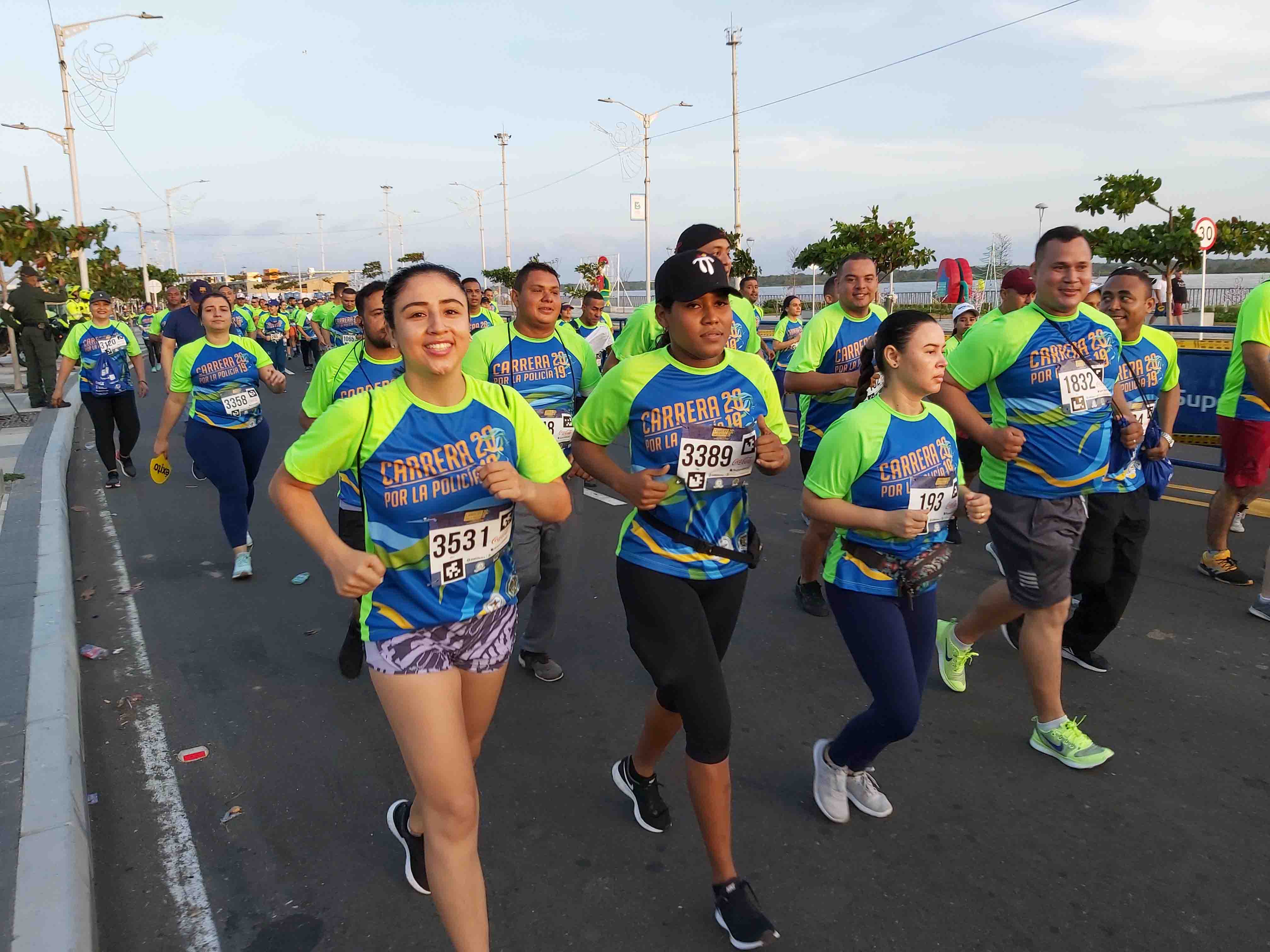 Carrera por la policía "un reto para ti, un honor para nosotros".