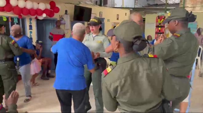 Celebración del día del padre en el albergue de Buenaventura