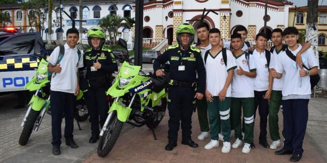 Aniversario de nuestra gloriosa Policía Nacional 