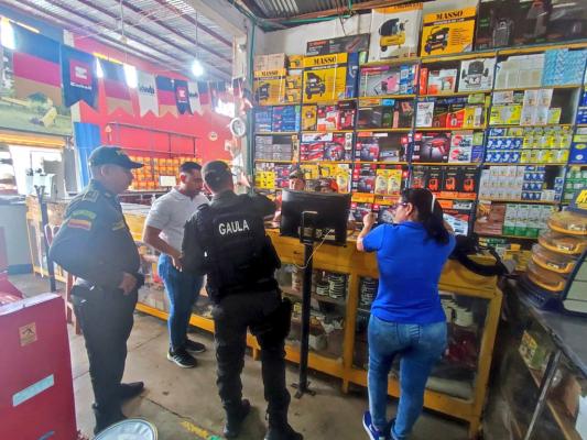 Charlas y sensibilización a los lugares de comercio.