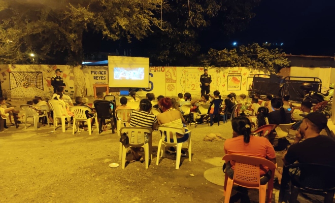 La jornada comunitaria promovió valores, autocuidado y unión familiar, con charlas educativas para niños, adolescentes y padres de familia.