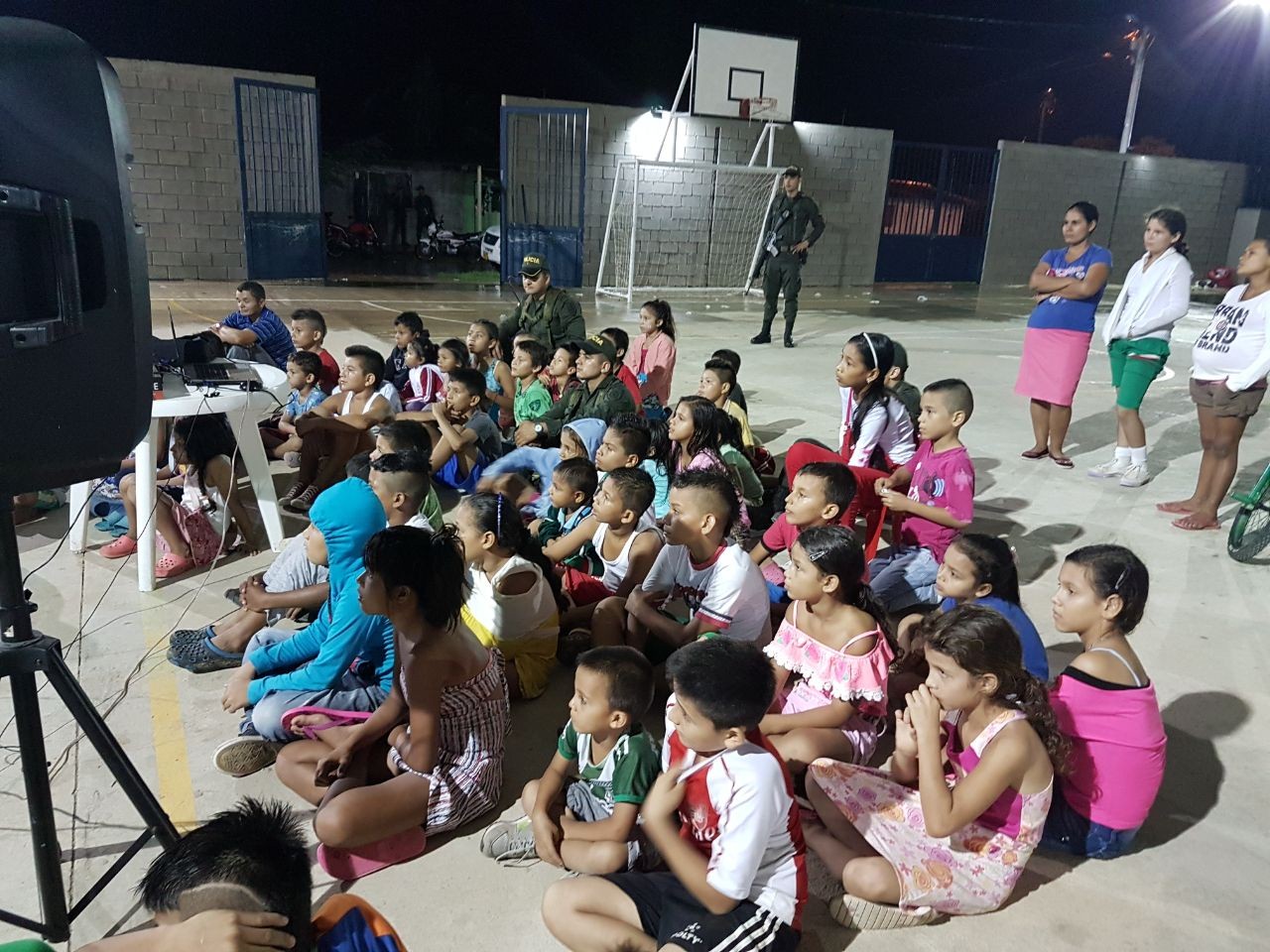 cine-con-la-comunidad-de-cartagena-del-chaira