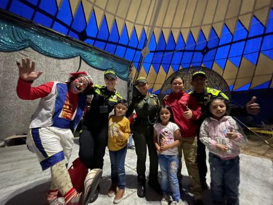 Circo y Policía Metropolitana de Popayán